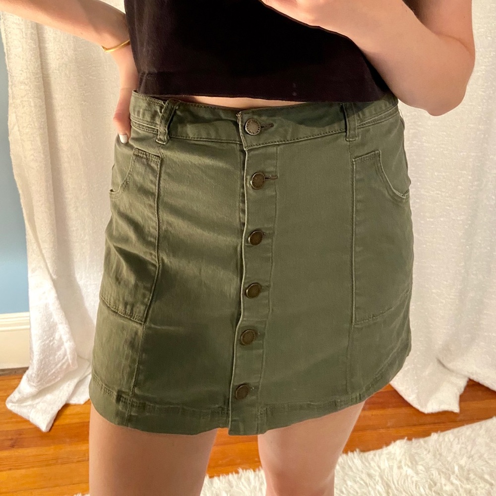 Jolt olive green cargo skirt with buttons